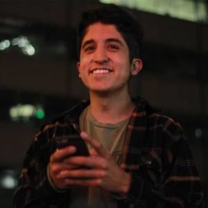 Meet your Posher, Santi